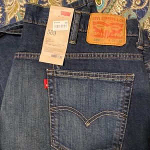 Levi 569 jeans never worn! 38x32